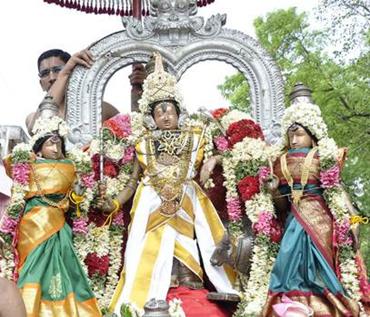 காட்டுமன்னார்கோயில் ஸ்ரீவீரநாராயண பெருமாள் கோயில் பிரம்மோற்சவம் தொடக்கம்